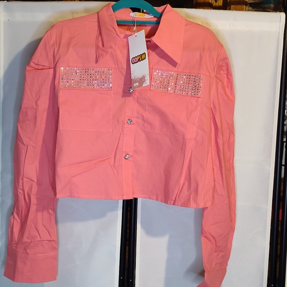 Long Sleeve Collar Rhinestones Cropped Top - Picture 1 of 9